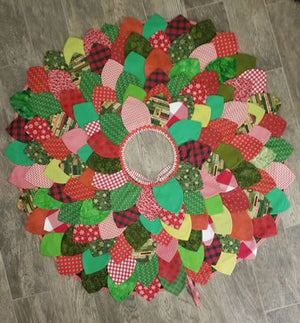 Petal Pop Christmas Tree Skirt Pattern